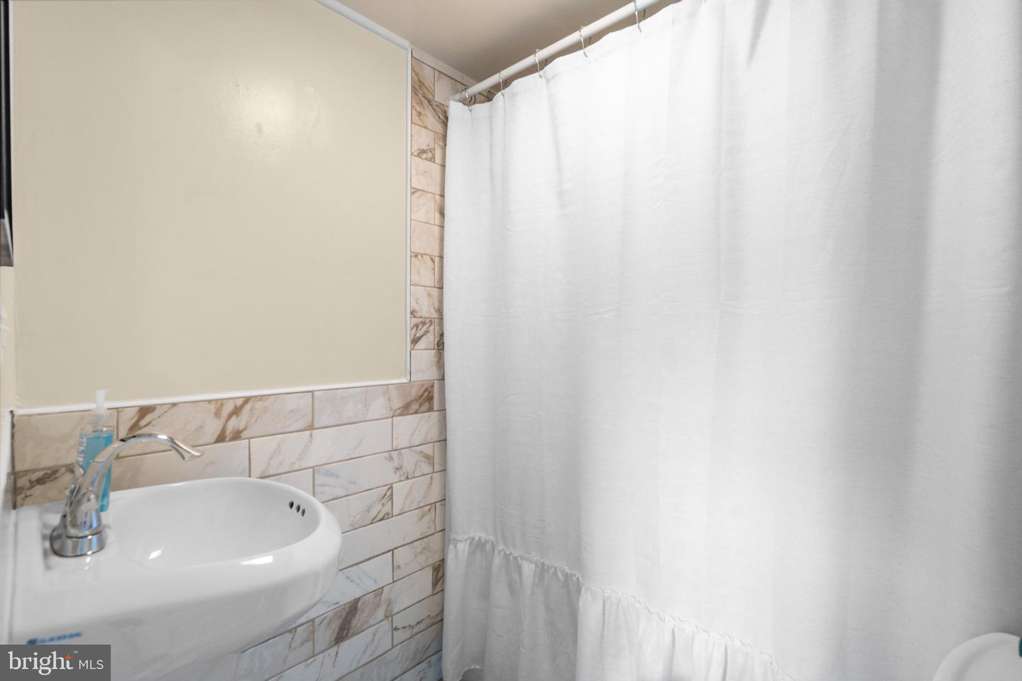 220 W O St Property Photo 30