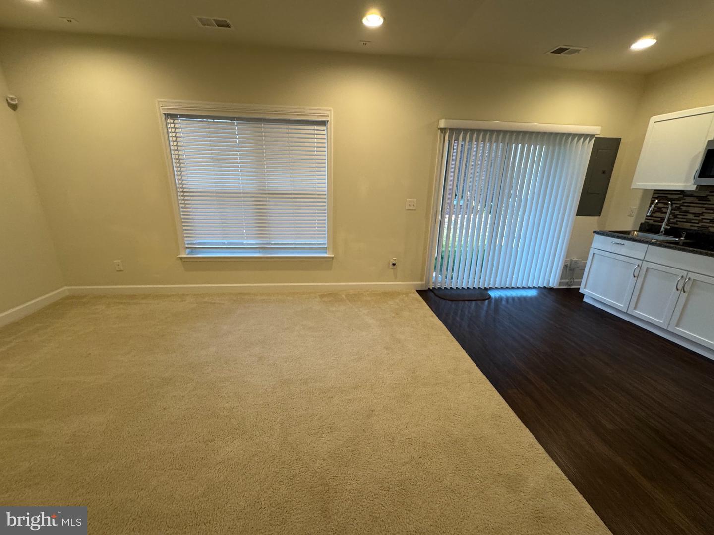 42628 Oak Park Sq Property Photo 14