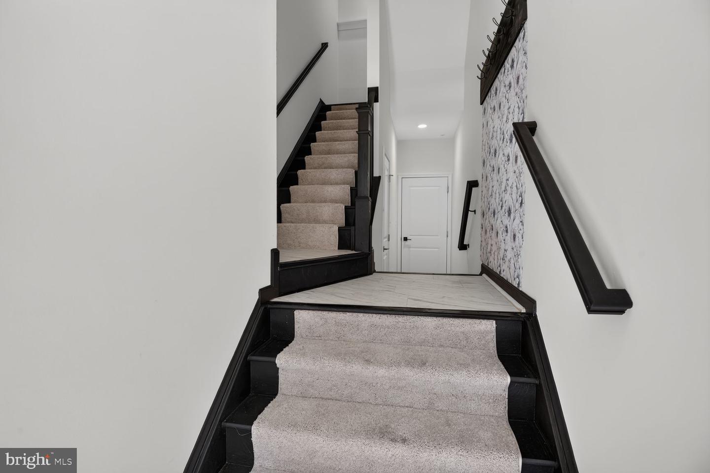 23465 Belvoir Woods Ter Property Photo 2