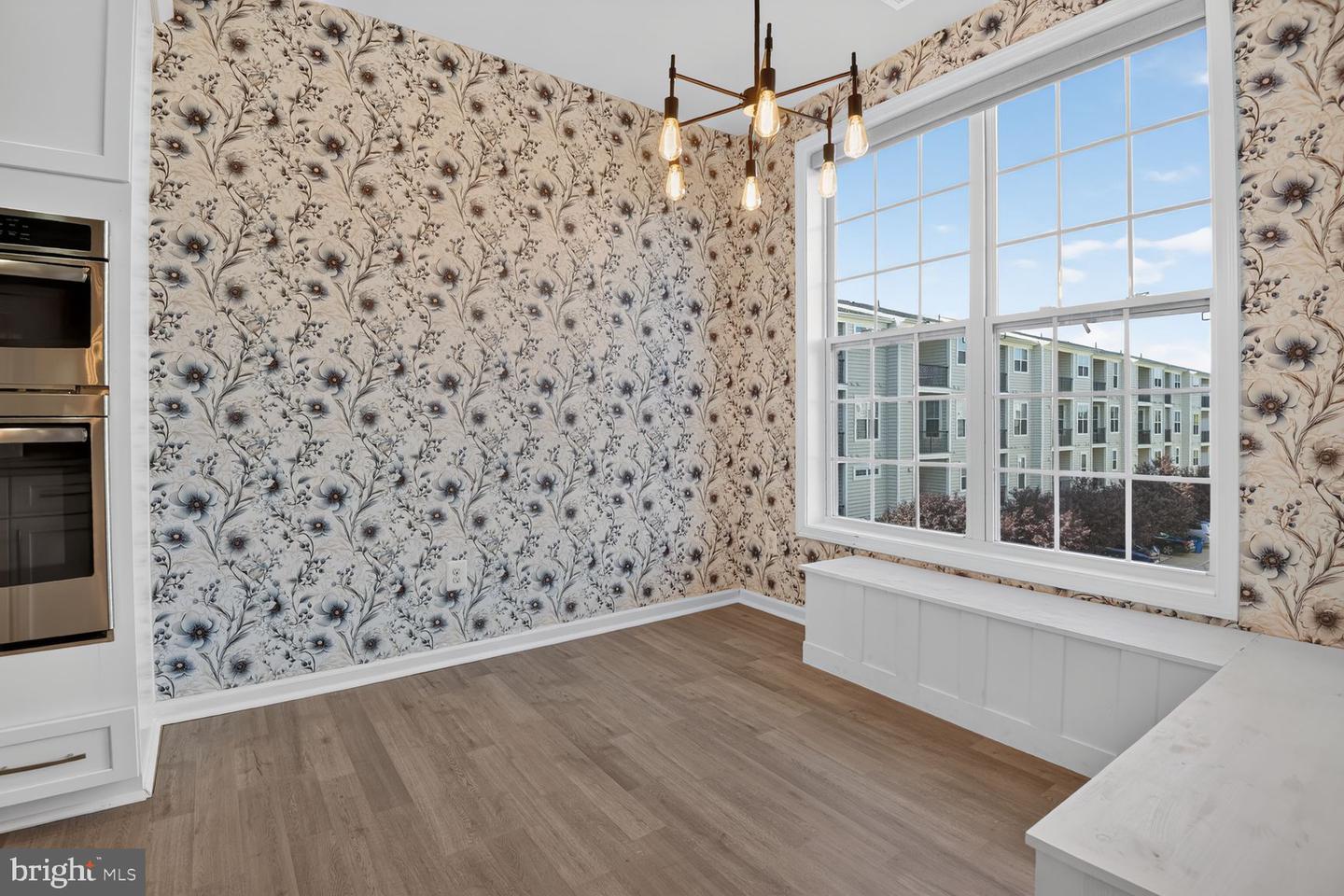 23465 Belvoir Woods Ter Property Photo 7