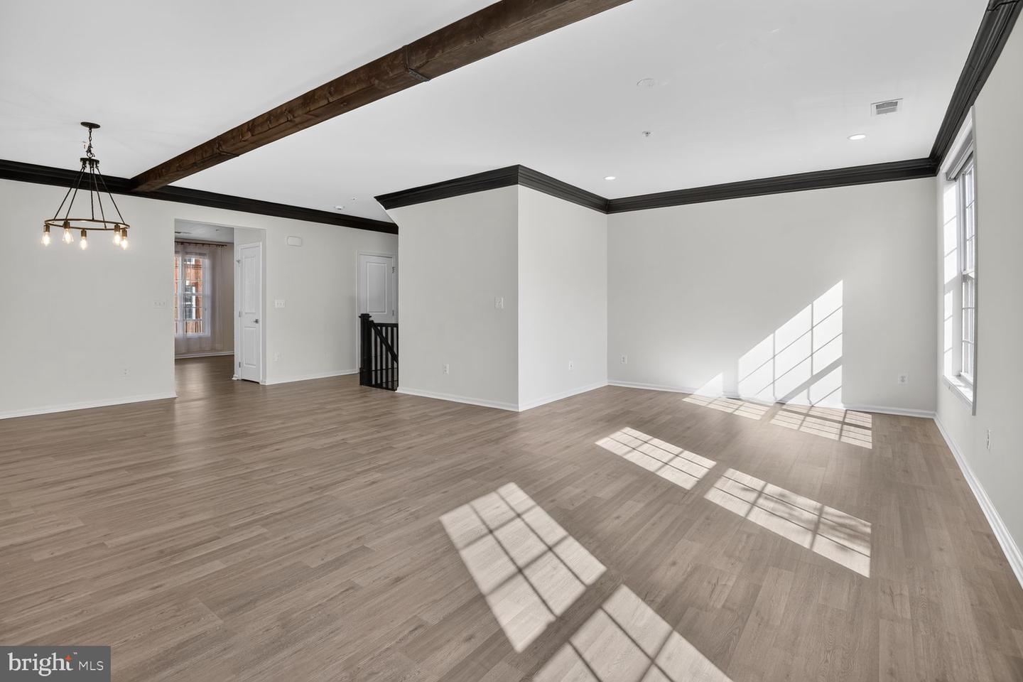 23465 Belvoir Woods Ter Property Photo 8