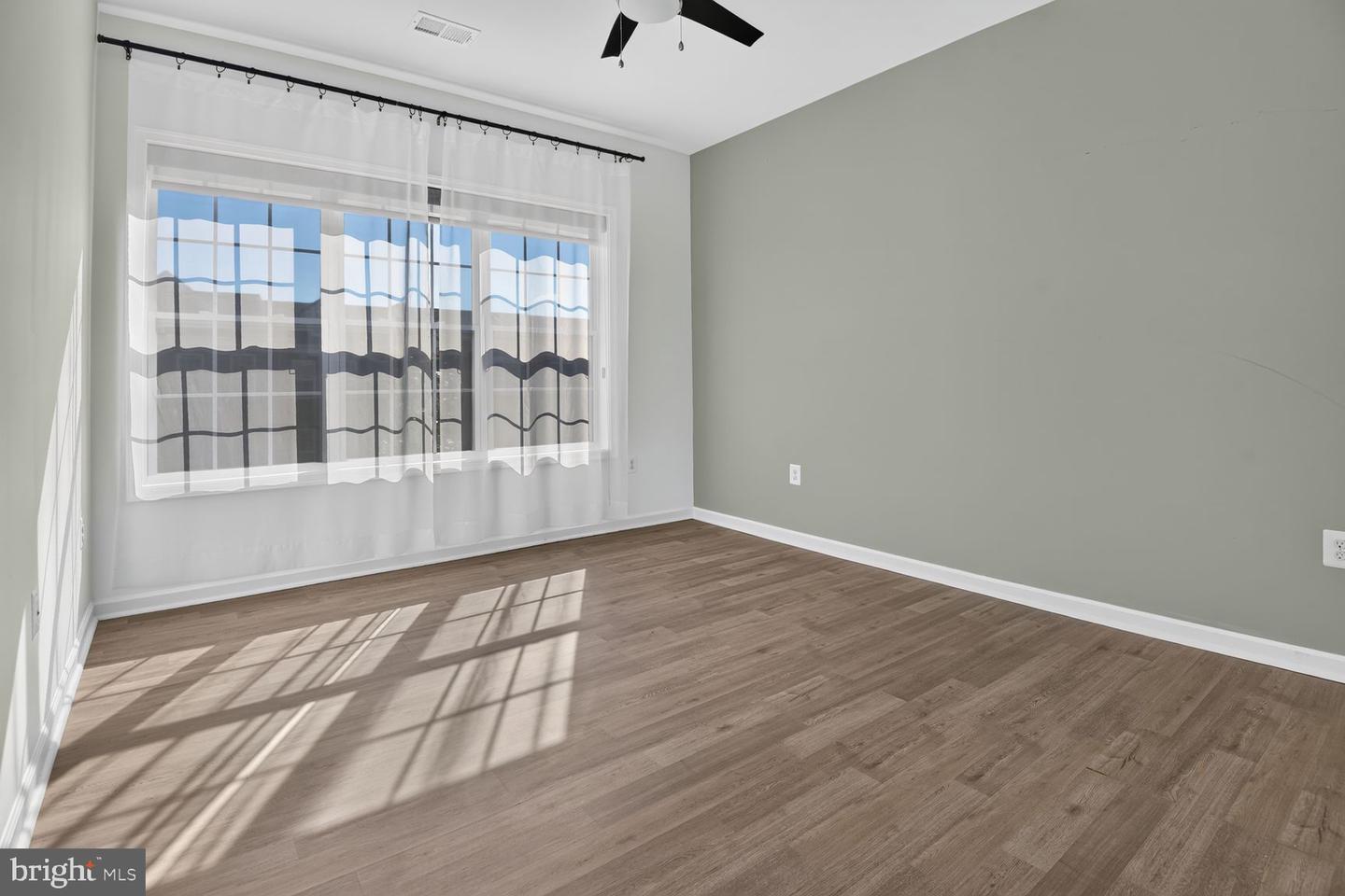 23465 Belvoir Woods Ter Property Photo 10