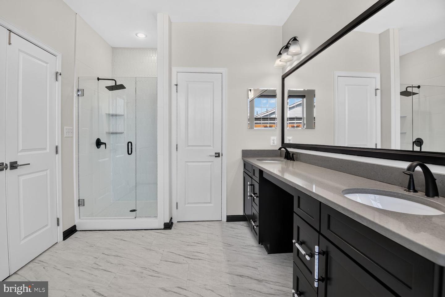 23465 Belvoir Woods Ter Property Photo 12