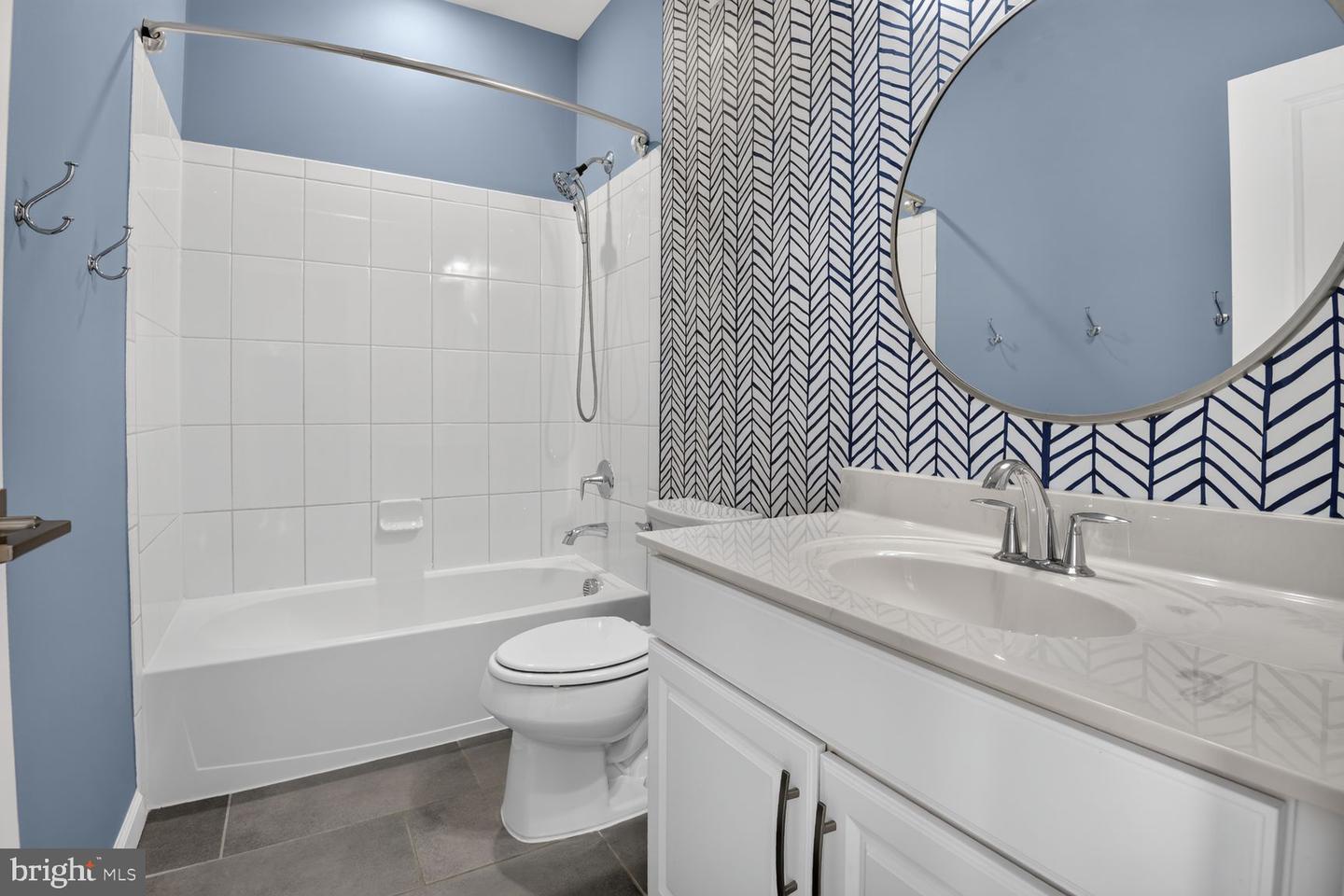 23465 Belvoir Woods Ter Property Photo 17