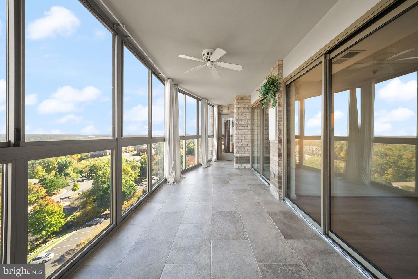 19385 Cypress Ridge Ter #914 Property Photo 21