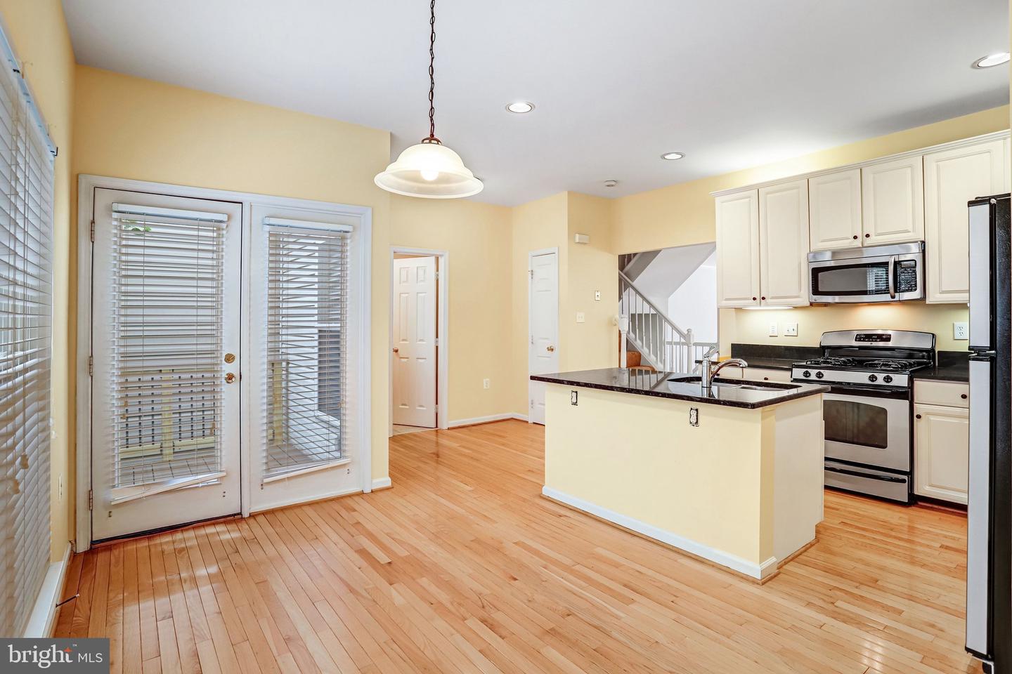 20913 Sandstone Sq Property Photo 20