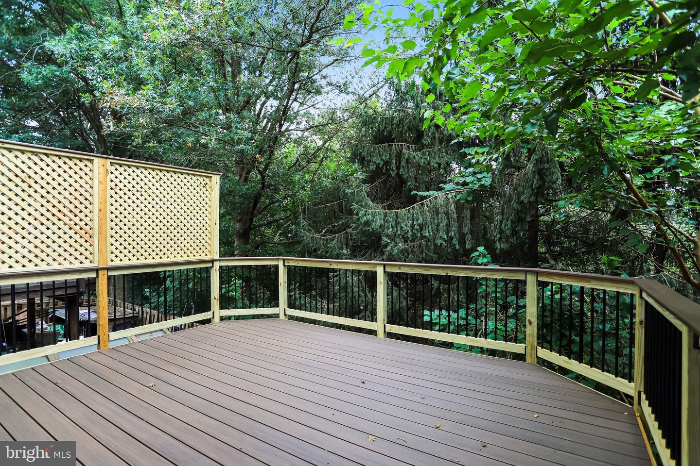 20913 Sandstone Sq Property Photo 23