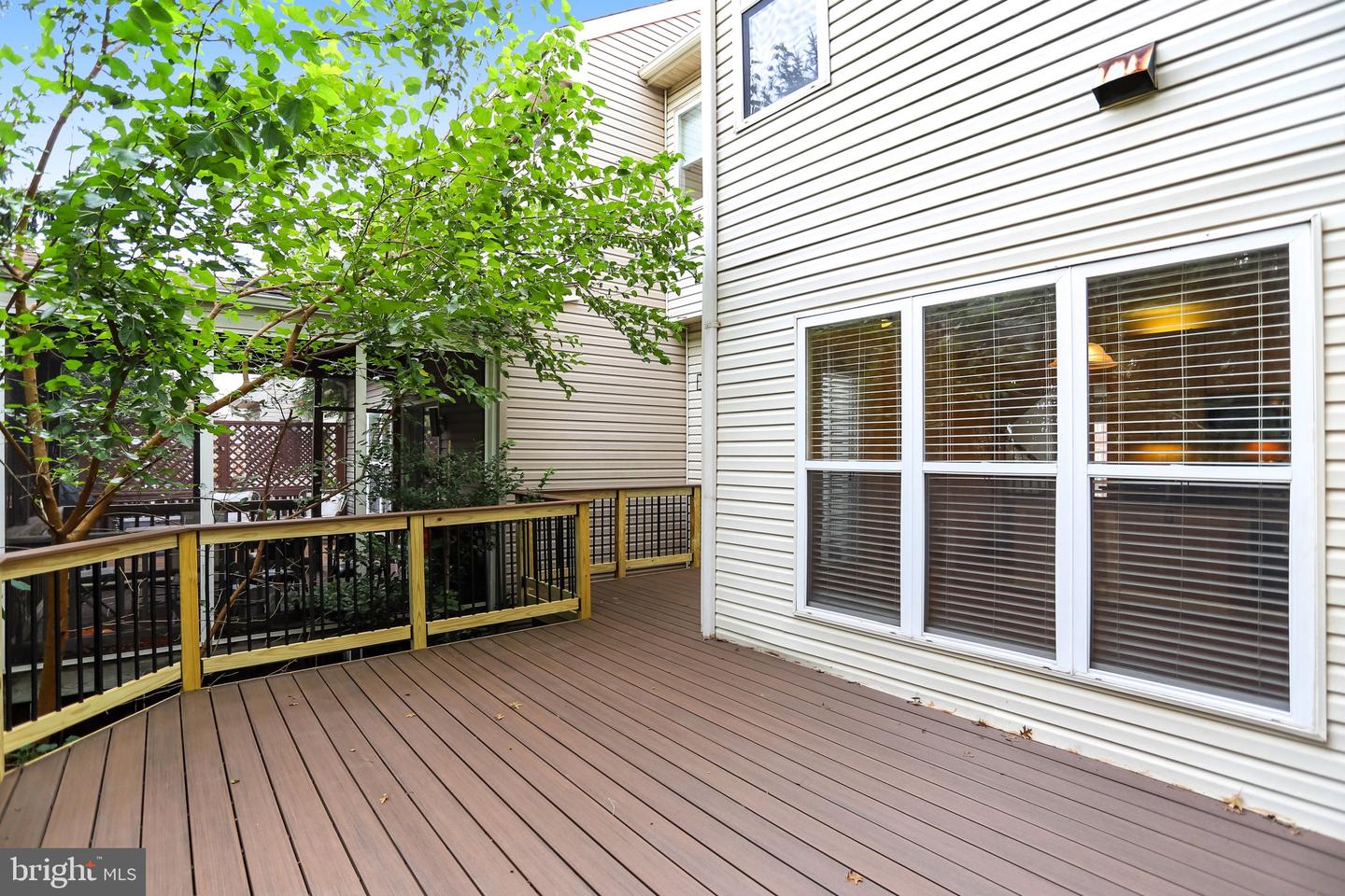 20913 Sandstone Sq Property Photo 25