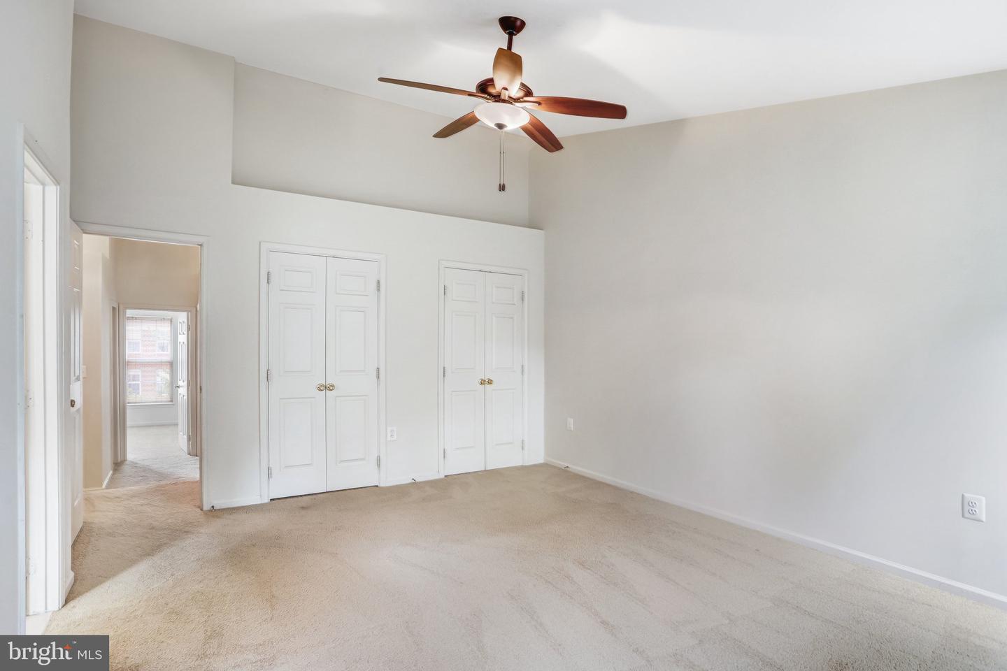 20913 Sandstone Sq Property Photo 35