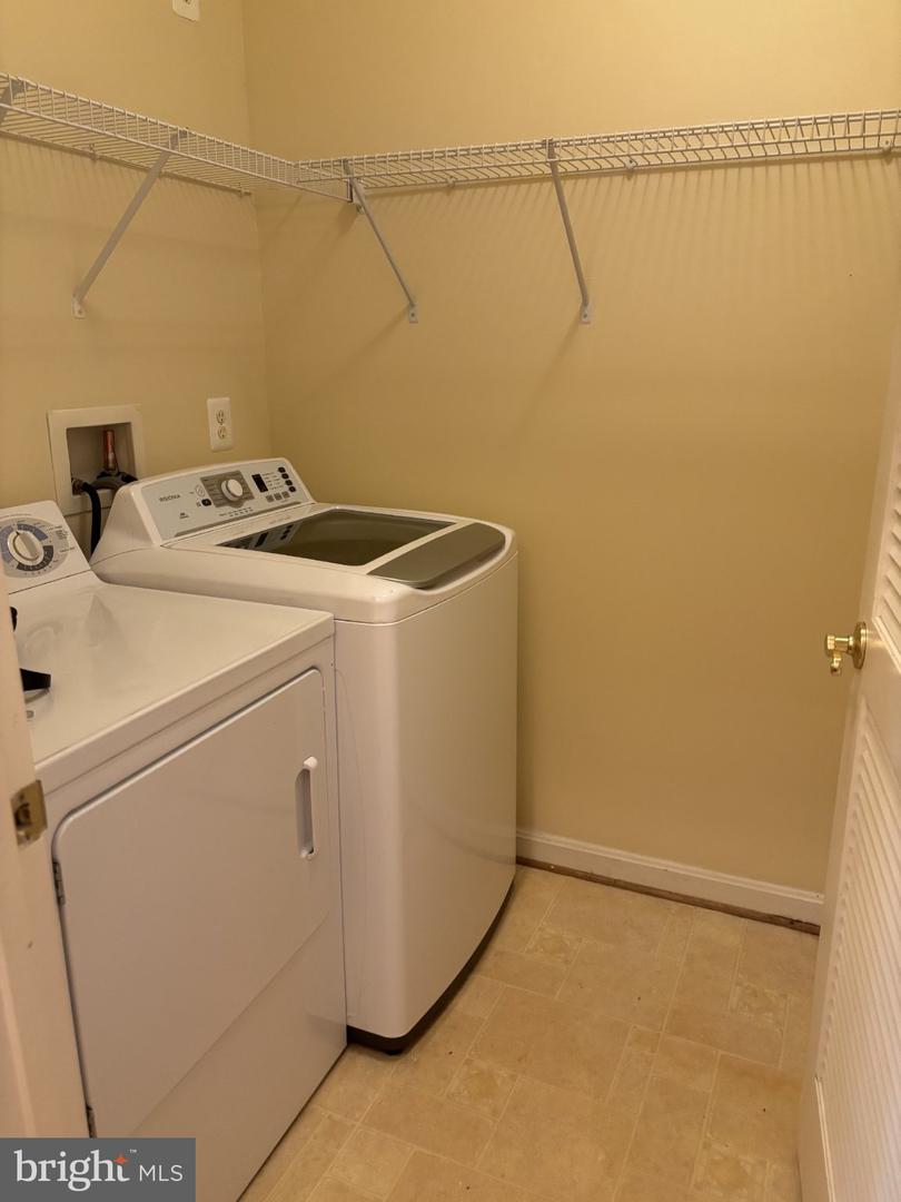 21197 Mcfadden Sq #101 Property Photo 11