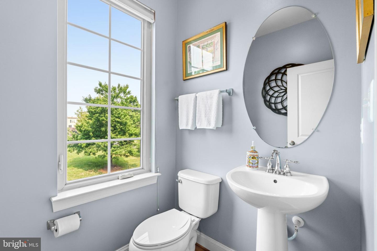 22792 Sagamore Sq Property Photo 19