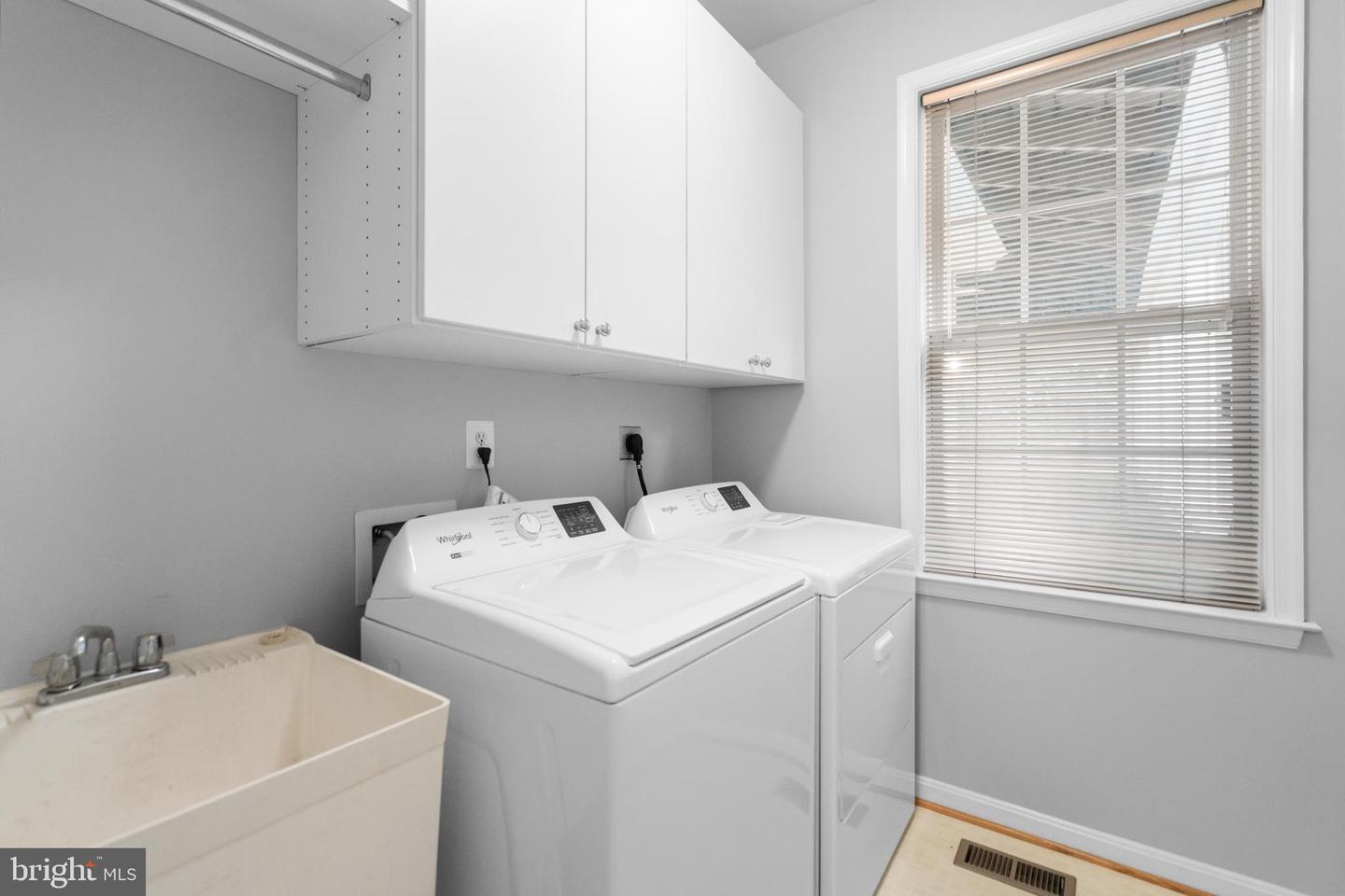 21364 Scara Pl Property Photo 24