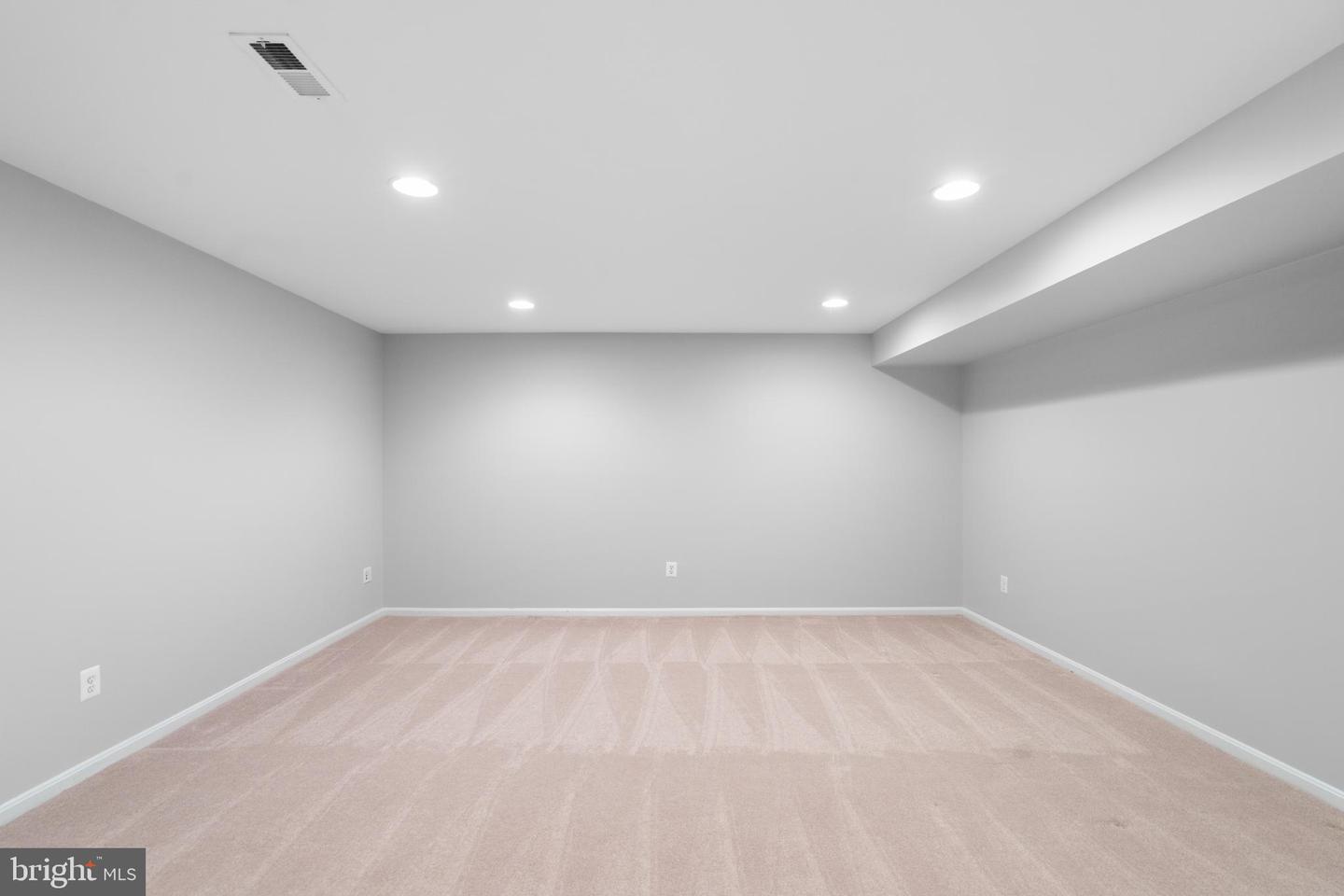 21364 Scara Pl Property Photo 44