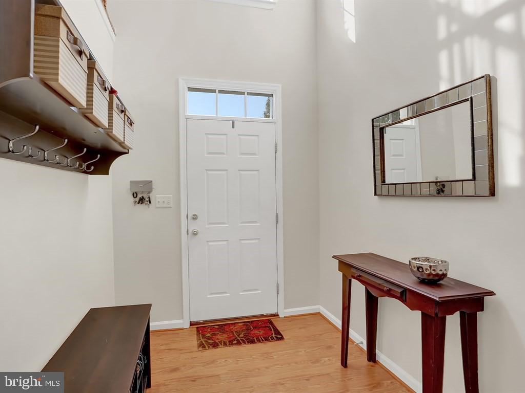 21040 Tioga Ter Property Photo 3