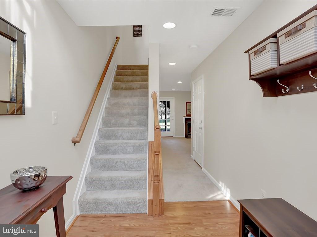 21040 Tioga Ter Property Photo 4