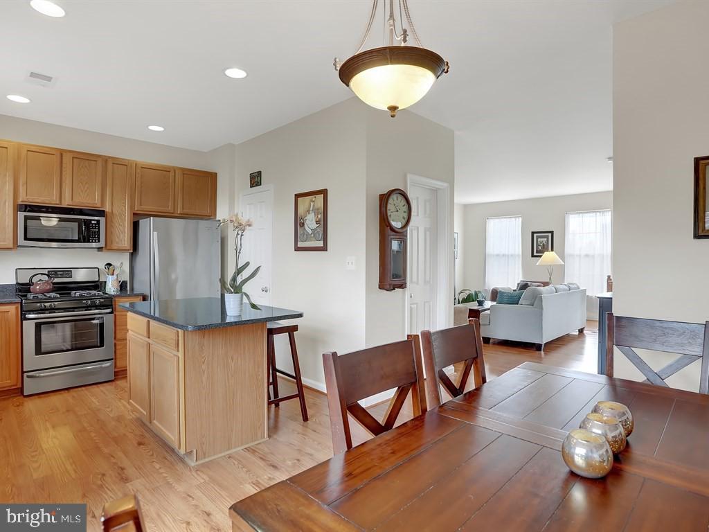 21040 Tioga Ter Property Photo 12