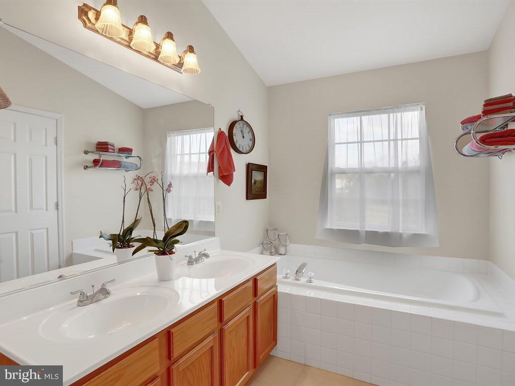 21040 Tioga Ter Property Photo 20