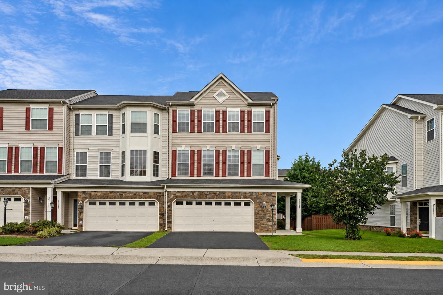 25107 Silurian Ter Property Photo 1