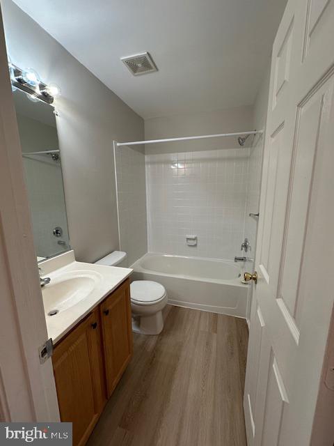 21942 Thompson Sq Property Photo 17