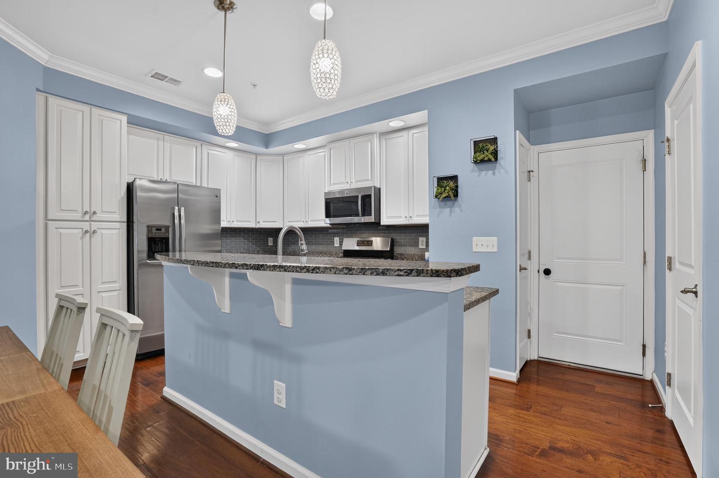 42277 Tackroom Ter Property Photo 8