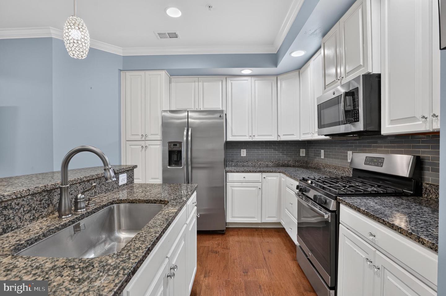 42277 Tackroom Ter Property Photo 9