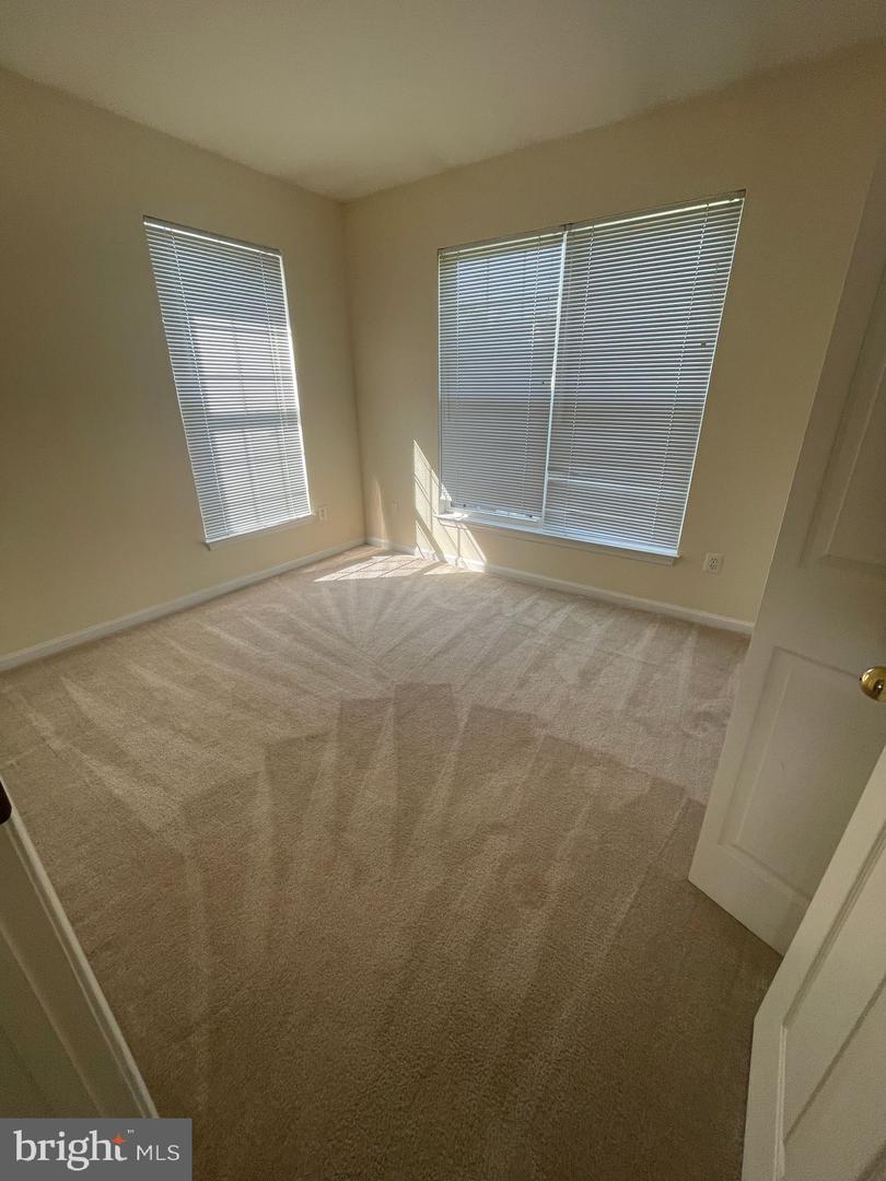 25240 Lake Shore Sq #301 Property Photo 9