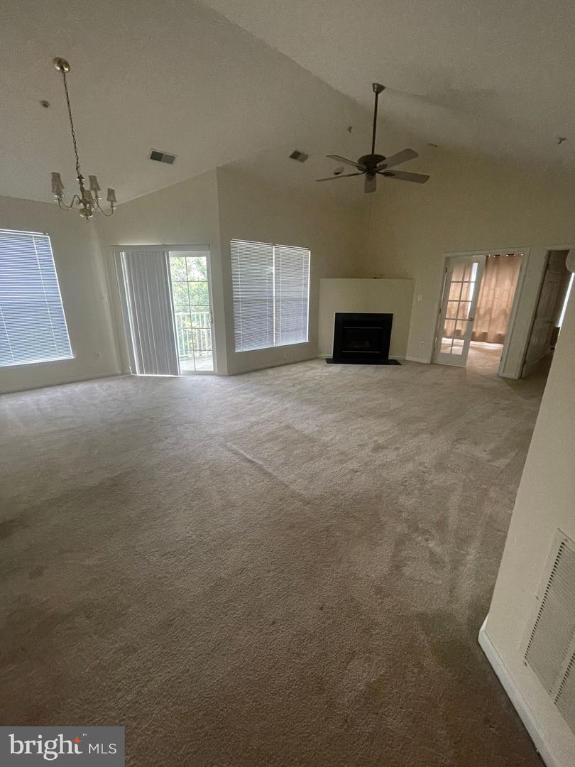 25240 Lake Shore Sq #301 Property Photo 10