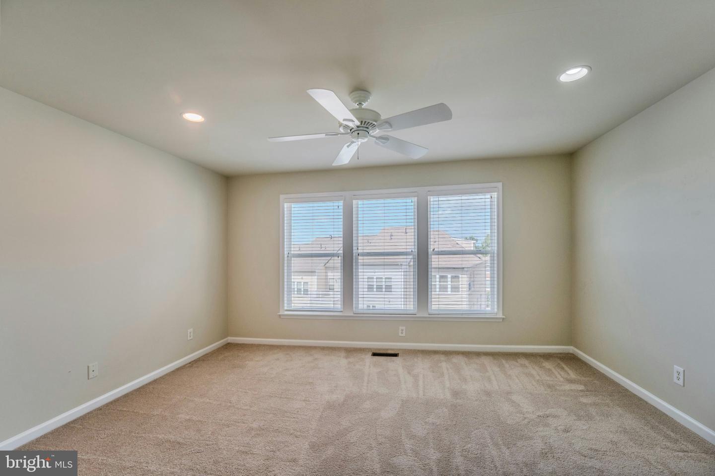 42662 New Dawn Ter Property Photo 12