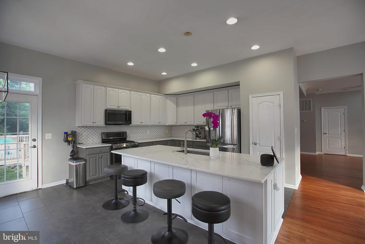 43314 Fullerton St Property Photo 21