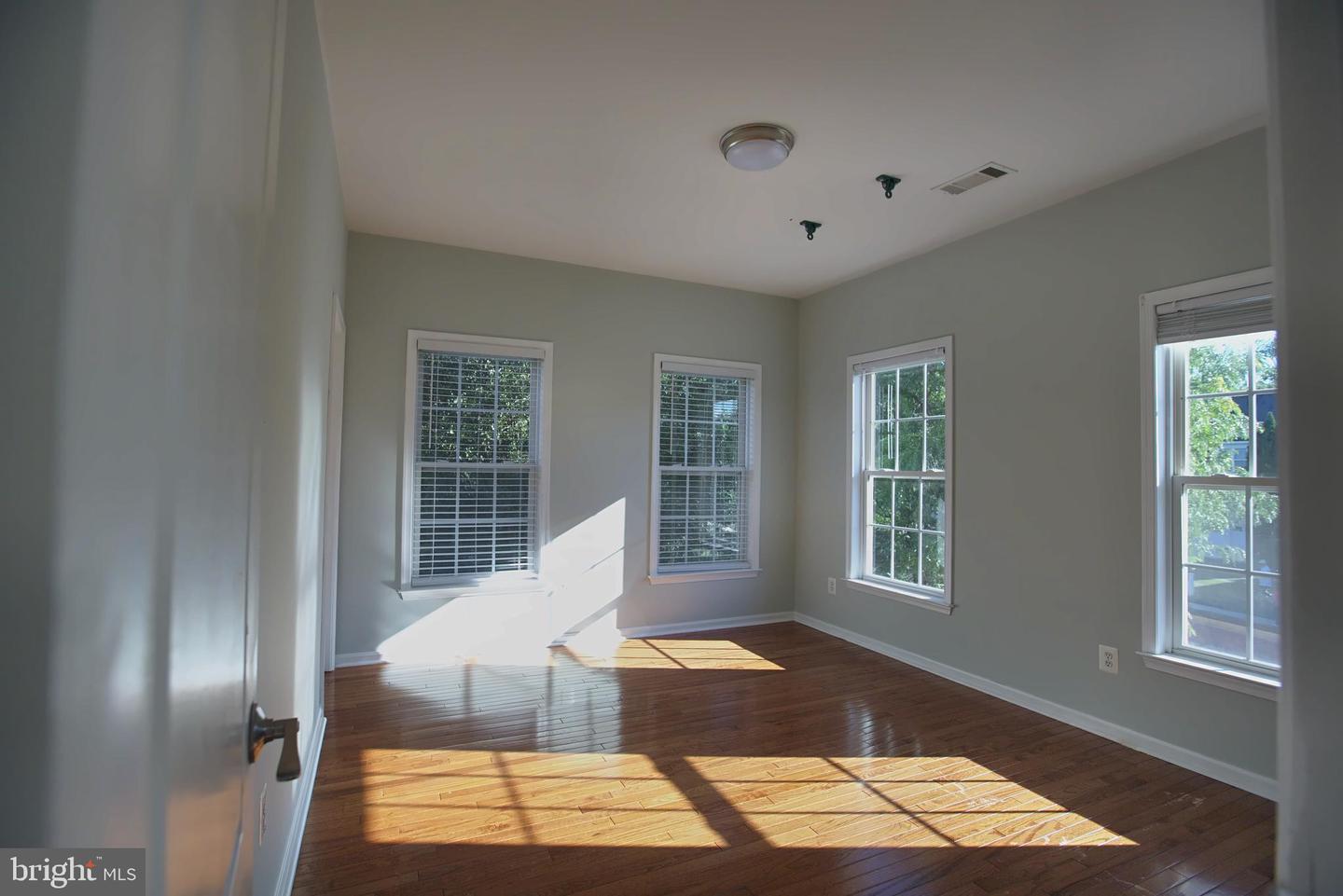 43314 Fullerton St Property Photo 49