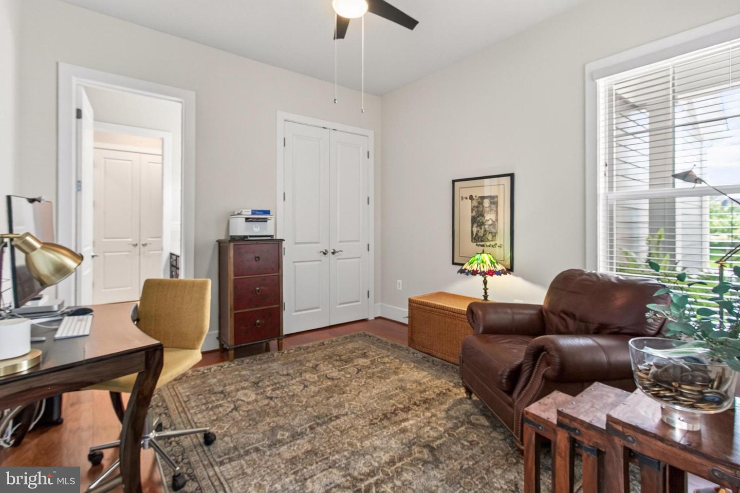 42808 Crane Meadows Sq Property Photo 14