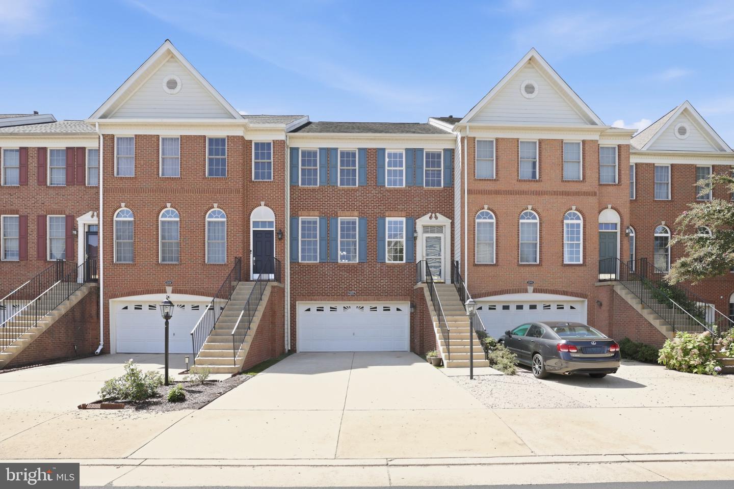 22557 Welborne Manor Sq Property Photo 1