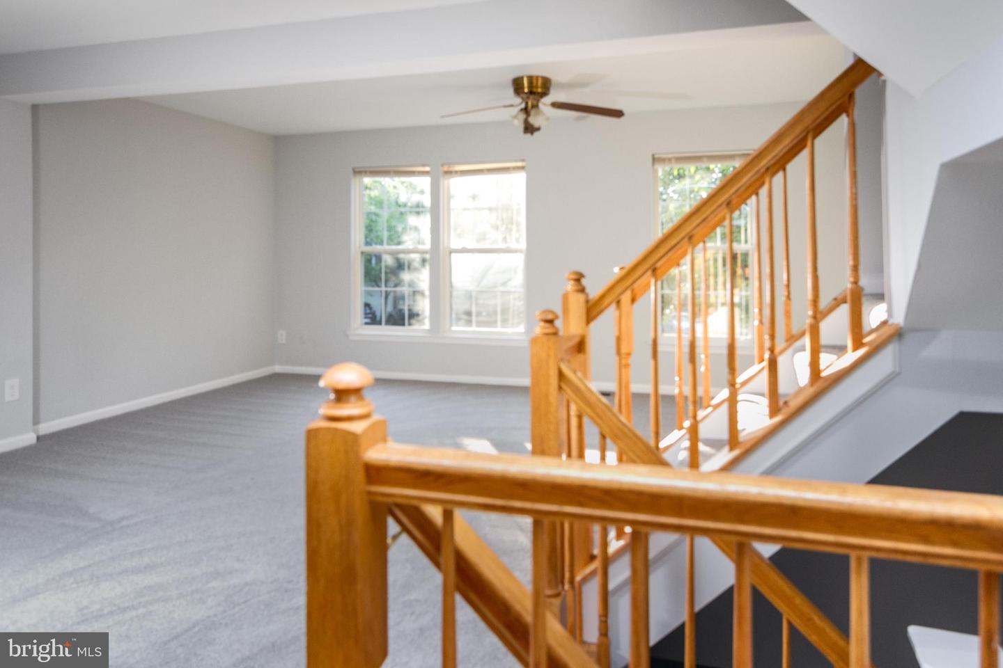 44877 Grove Ter Property Photo 9