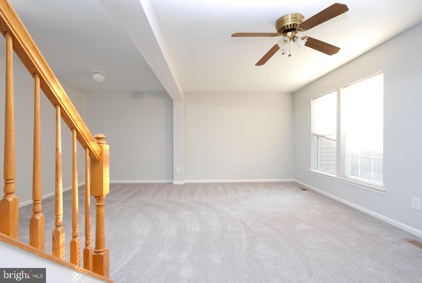44877 Grove Ter Property Photo 13