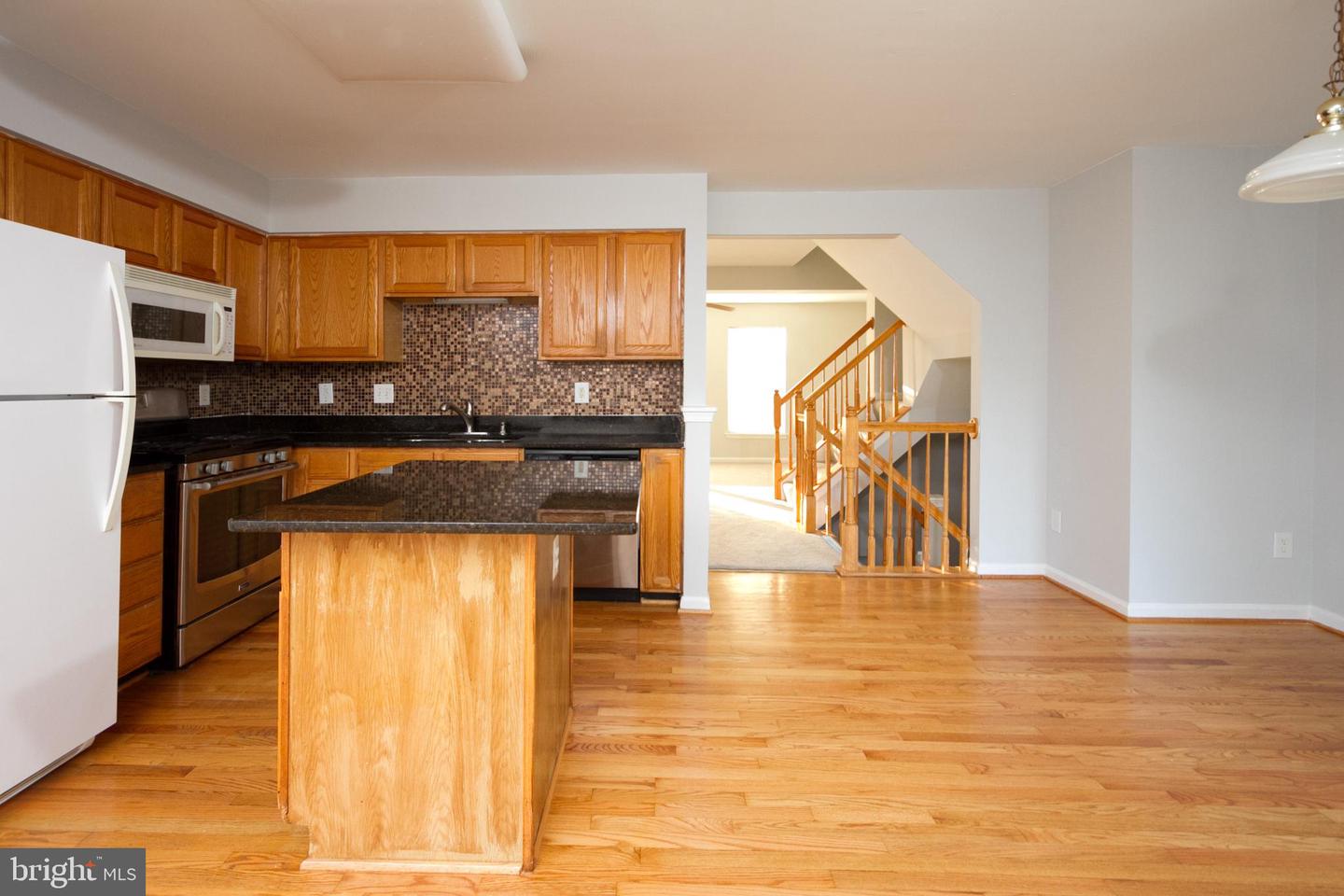44877 Grove Ter Property Photo 16