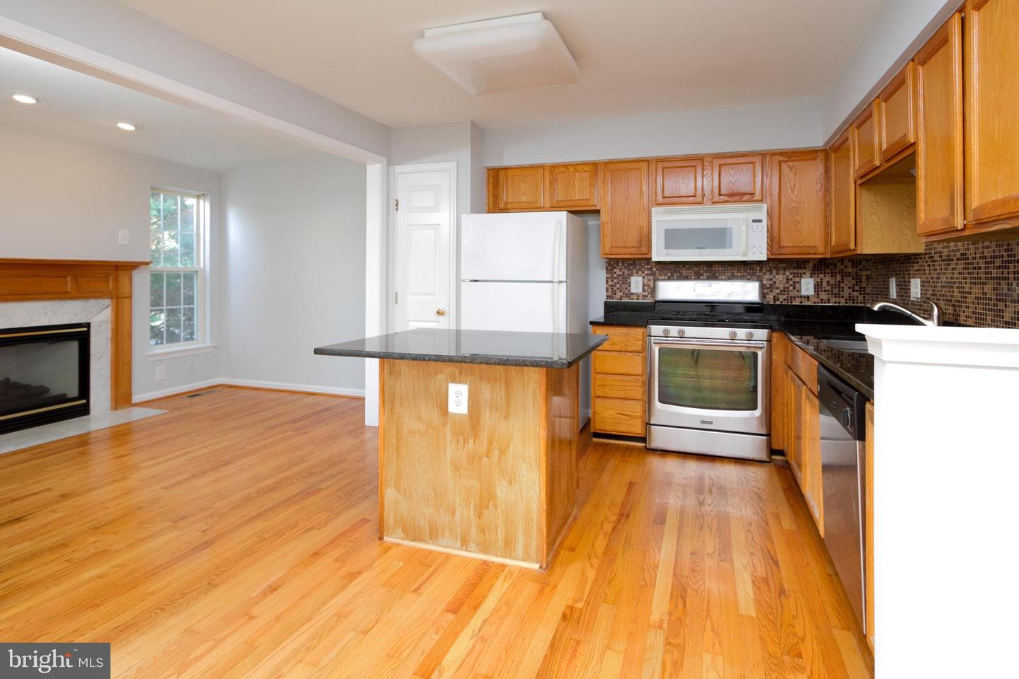 44877 Grove Ter Property Photo 21