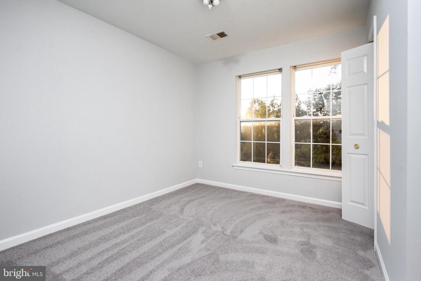 44877 Grove Ter Property Photo 27