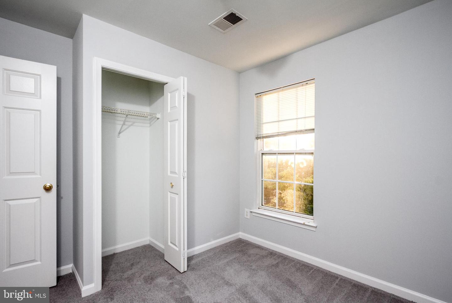 44877 Grove Ter Property Photo 28