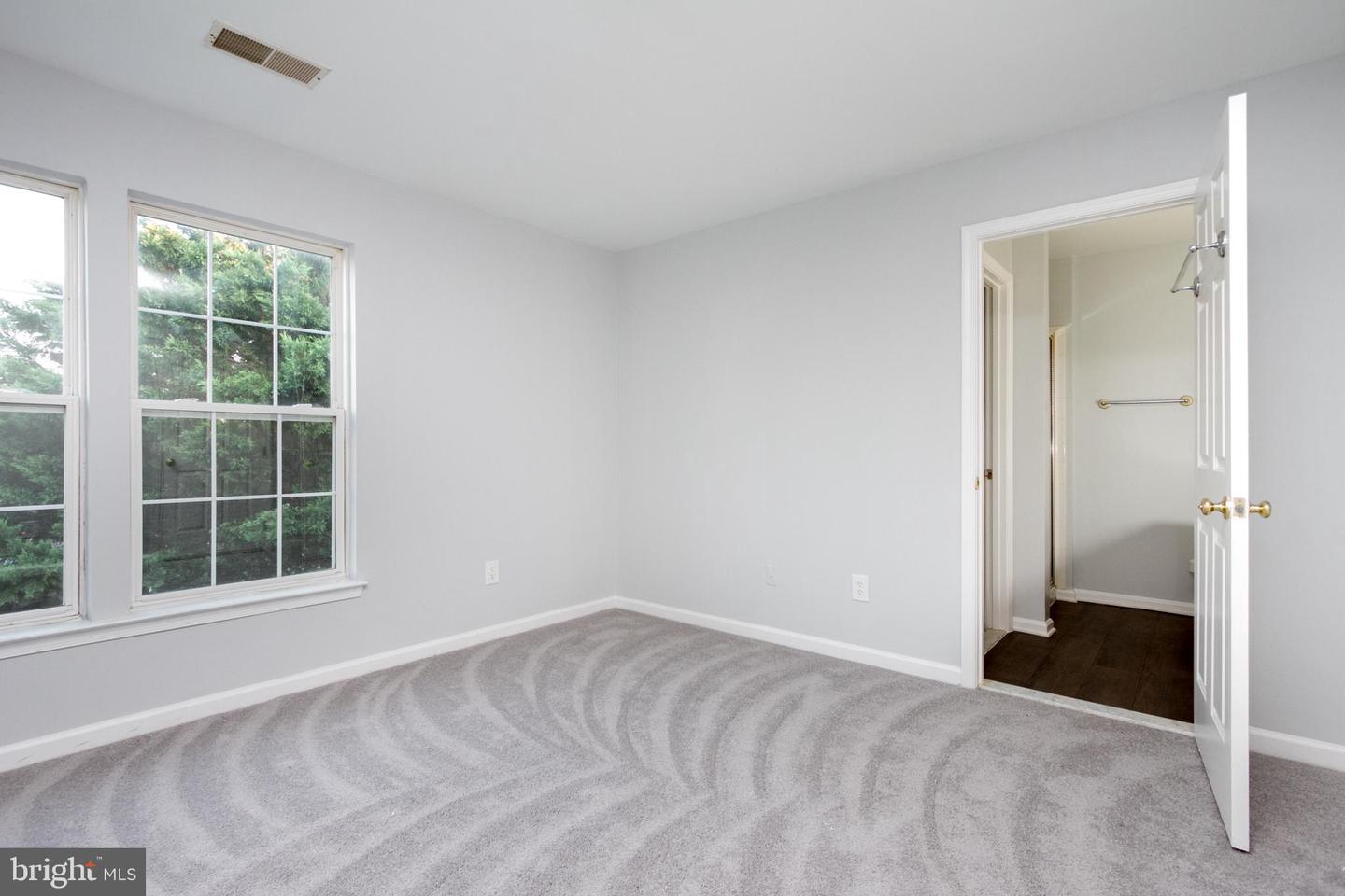 44877 Grove Ter Property Photo 36