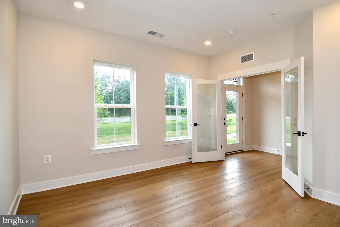 22799 Tawny Pine Property Photo 8