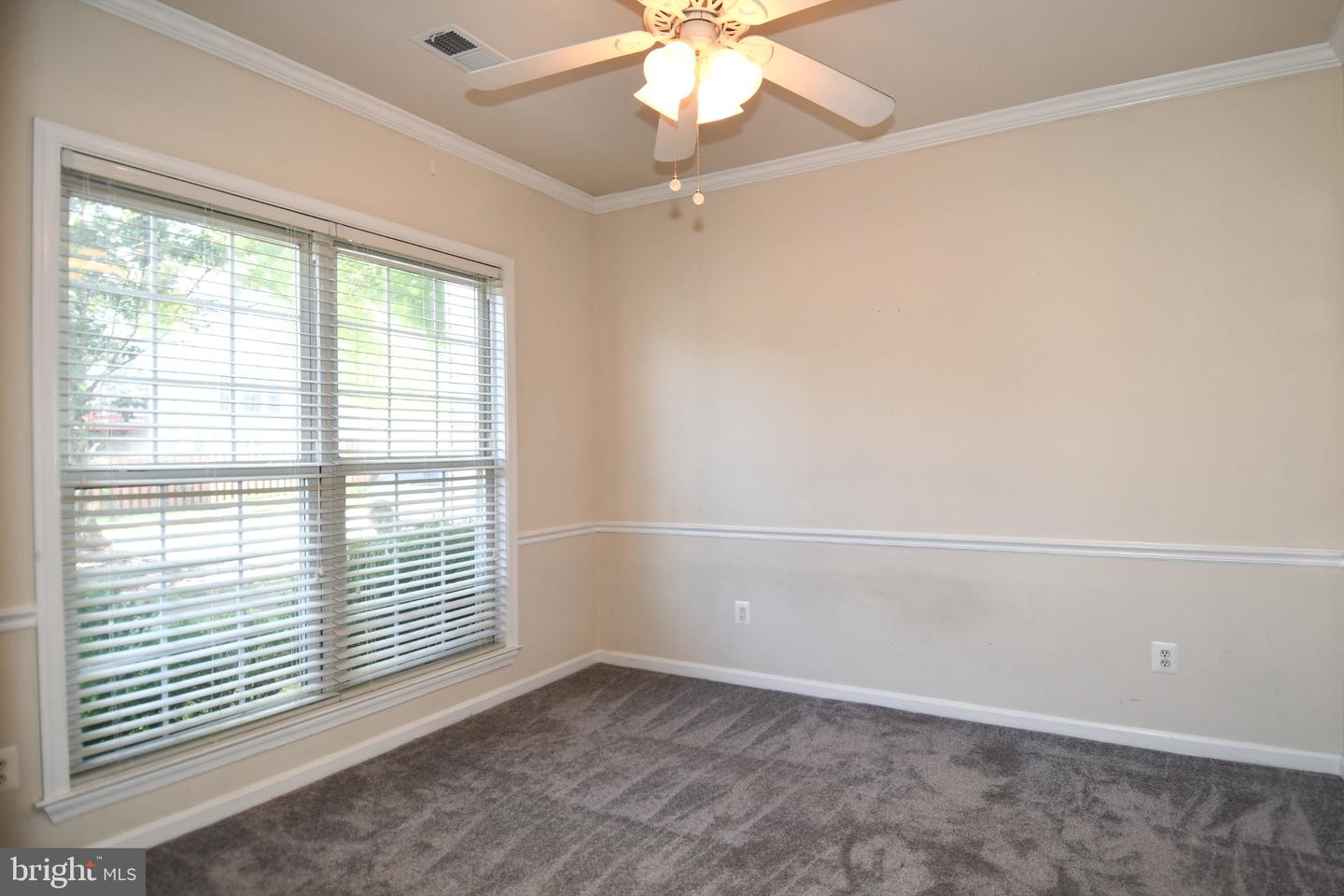 46744 Oakmere Ter Property Photo 5