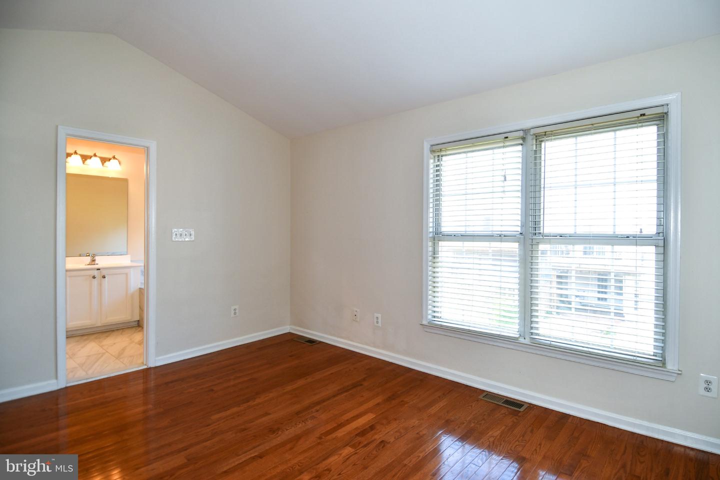 46744 Oakmere Ter Property Photo 31