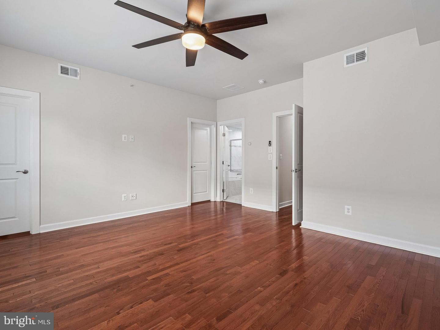 22305 Philanthropic Dr Property Photo 34