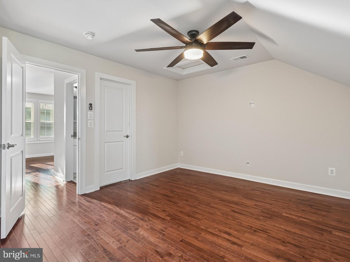 22305 Philanthropic Dr Property Photo 57