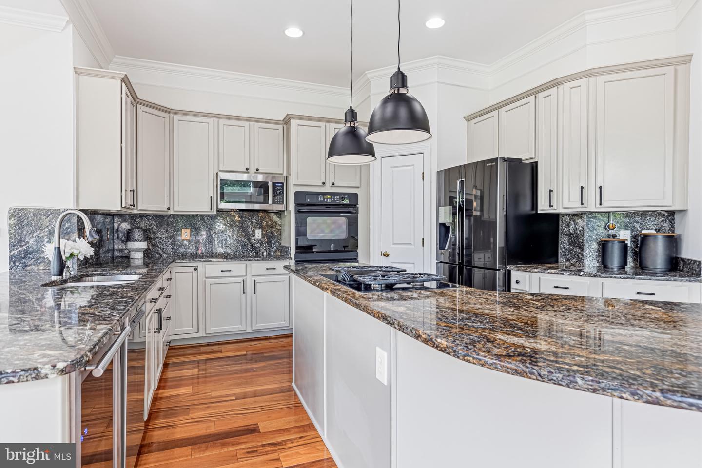 22782 Courtland Park Dr Property Photo 24