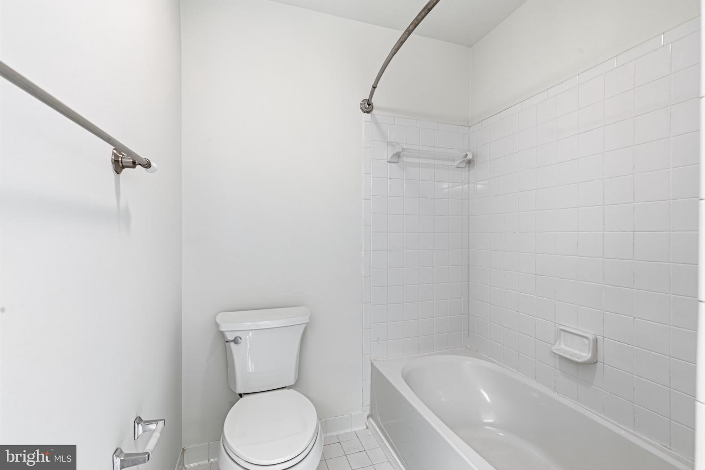 22782 Courtland Park Dr Property Photo 48