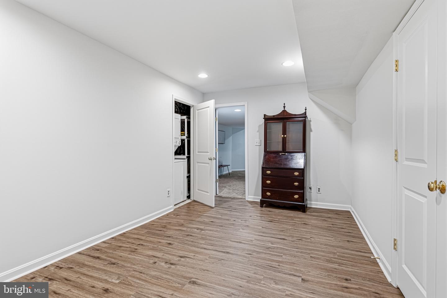 22782 Courtland Park Dr Property Photo 59