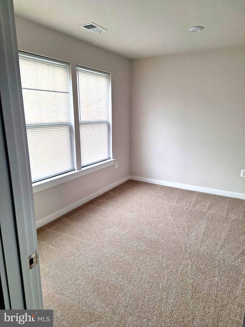 306 Bodega Ter Se Property Photo 8