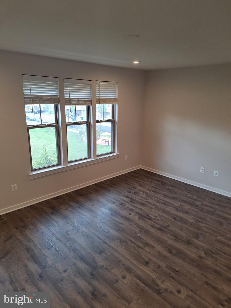 306 Bodega Ter Se Property Photo 16