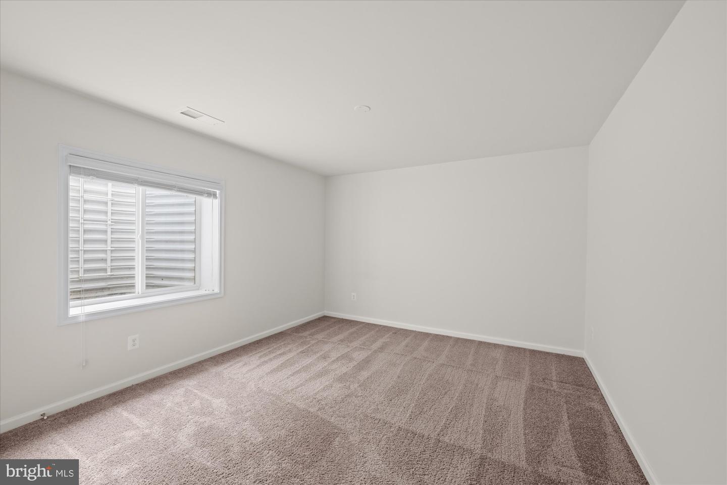 22799 Trailing Rose Ct Property Photo 31